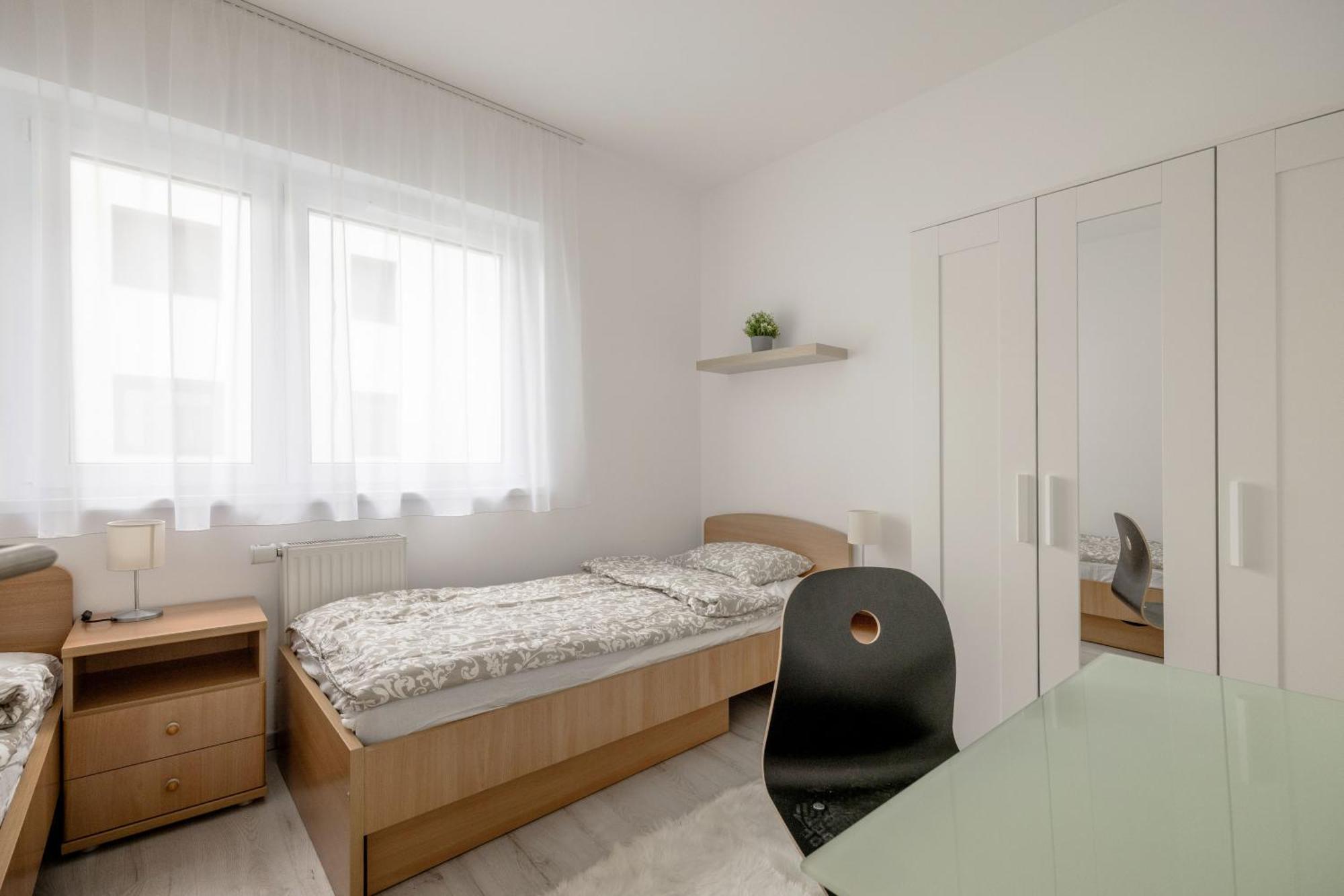 Bb - 2br With Parking Close To Centre Budapeszt